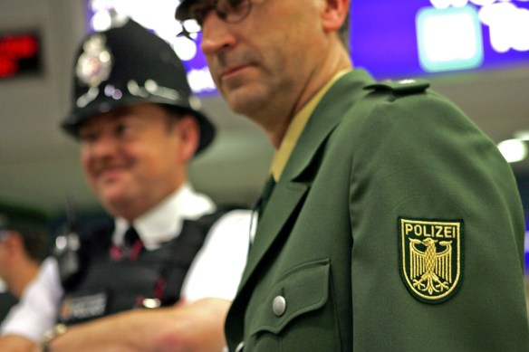 COPYRIGHT PHOTOGRAPH by SIMON PENDRIGH pdi photo & film 07770644461 simon.pendrigh@btinternet.com simonpendrigh.com