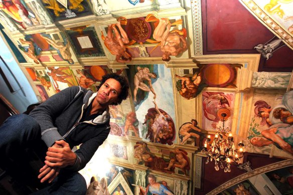 COPYRIGHT PHOTOGRAPH by SIMON PENDRIGH pdi photo & film 07770644461 simon.pendrigh@btinternet.com simonpendrigh.com