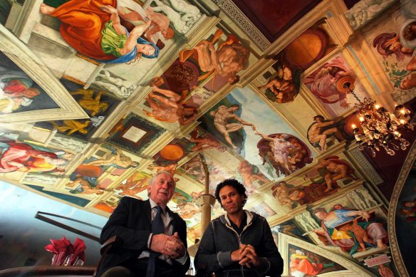 COPYRIGHT PHOTOGRAPH by SIMON PENDRIGH pdi photo & film 07770644461 simon.pendrigh@btinternet.com simonpendrigh.com