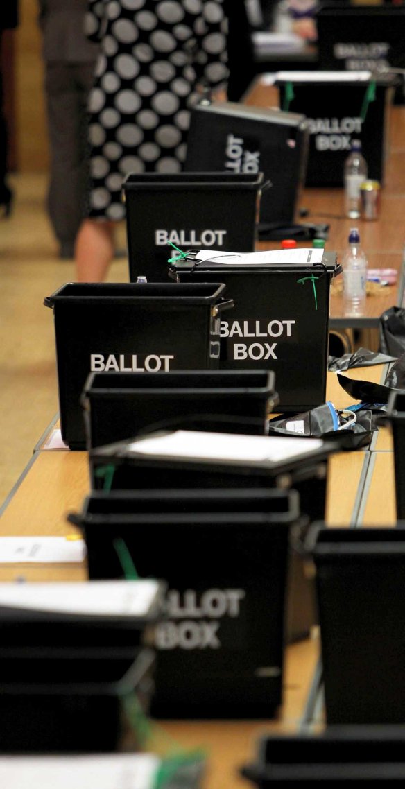 COPYRIGHT PHOTOGRAPH by SIMON PENDRIGH pdi photo & film 07770644461 simon.pendrigh@btinternet.com simonpendrigh.com