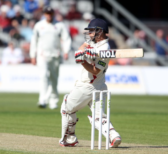 SHP_LANCS_vkent260415_030