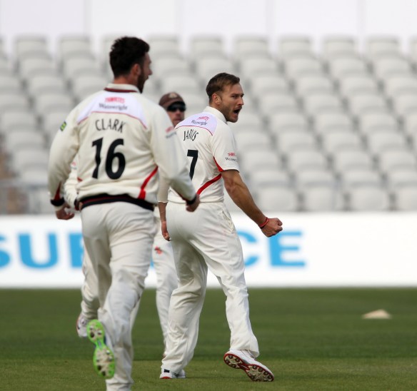 SHP_LANCS_vkent290415_020