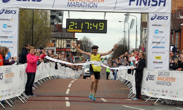 Manchester Marathon 2015  finish mens winner Paul Martelletti