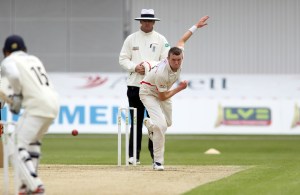 LANCASHIRE COUNTY CRICKET CLUB Emirates Old Trafford LV= County Championship LANCS V GLOUCESTERSHIRE 10/05/15 Day1 peter Siddle bowling