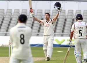 LANCASHIRE COUNTY CRICKET CLUB Emirates Old Trafford LV= County Championship LANCS V GLOUCESTERSHIRE 11/05/15 Day2 Paul Horton century 100