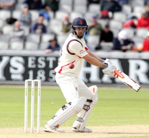 LANCASHIRE COUNTY CRICKET CLUB Emirates Old Trafford LV= County Championship LANCS V GLOUCESTERSHIRE 11/05/15 Day2 Paul Horton batting his way to a century 100