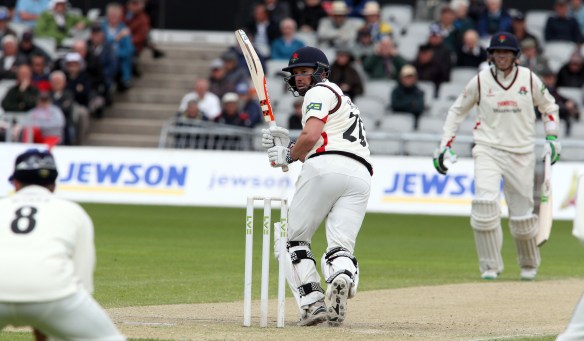 LANCASHIRE COUNTY CRICKET CLUB Emirates Old Trafford LV= County Championship LANCS V GLOUCESTERSHIRE 12/05/15 Day3 Paul Horton on his way to 150