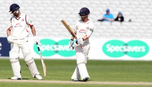 LANCASHIRE COUNTY CRICKET CLUB Emirates Old Trafford LV= County Championship LANCS V GLOUCESTERSHIRE 13/05/15 Day4 Alex Davies batting 50