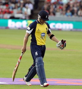 LANCASHIRE COUNTY CRICKET CLUB Emirates Old Trafford Lancashire Lightning v Birmingham Bears Nat West t20 Blast 26/06/15 croft catches mccullen
