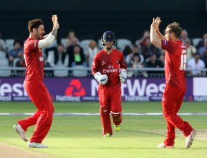 LANCASHIRE COUNTY CRICKET CLUB Emirates Old Trafford Lancashire Lightning v Birmingham Bears Nat West t20 Blast 26/06/15 Stephen Parry bowling