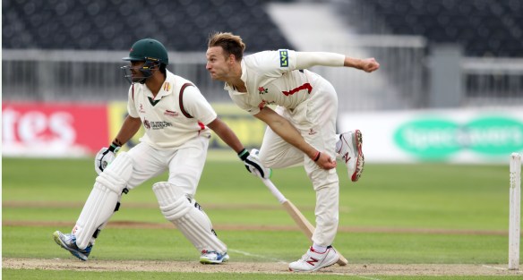 LANCASHIRE COUNTY CRICKET CLUB Emirates Old Trafford Lancashire v Leicestershire LV= County Championship Division Two, 14/06/15 Kyle Jarvis bowling