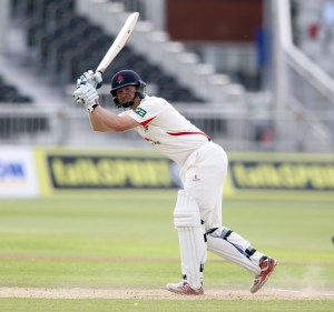 LANCASHIRE COUNTY CRICKET CLUB Emirates Old Trafford Lancashire v Leicestershire LV= County Championship Division Two, 15/06/15 Karl Brown batting