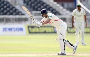 LANCASHIRE COUNTY CRICKET CLUB Emirates Old Trafford Lancashire v Leicestershire LV= County Championship Division Two, 15/06/15 Alviro Petersen  batting