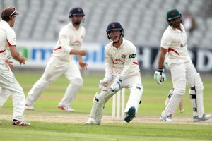 LANCASHIRE COUNTY CRICKET CLUB Emirates Old Trafford Lancashire v Leicestershire LV= County Championship Division Two, 16/06/15 Alex Davies takes the catch to dismiss Akmal of Lilley