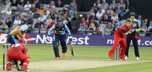 LANCASHIRE COUNTY CRICKET CLUB Emirates Old Trafford Lancashire Lightning v Derbyshire  Nat West t20 Blast 12/06/15 Steven Croft bowling