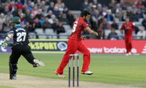 LANCASHIRE COUNTY CRICKET CLUB Emirates Old Trafford Lancashire Lightning v Worcestershire Rapids Nat West t20 Blast 18/06/15 Saqib Mahmood bowling dismisses Mitchell
