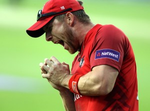 LANCASHIRE COUNTY CRICKET CLUB Emirates Old Trafford Lancashire Lightning v Yorkshire Vikings Nat West t20 Blast 03/07/15 Steven Croft catchon boundary