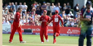 KENT COUNTY CRICKET CLUB t20 blast Quarter final Kent v Lancashire 15/08/15 Steven Parry takes Coles