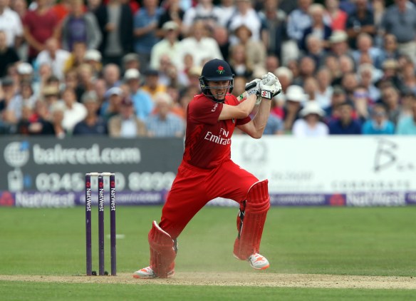 KENT COUNTY CRICKET CLUB t20 blast Quarter final Kent v Lancashire 15/08/15 James Faulkner hits the winning ball