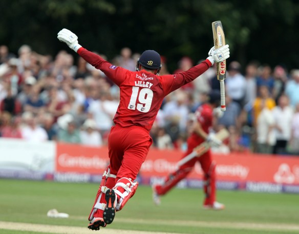 KENT COUNTY CRICKET CLUB t20 blast Quarter final Kent v Lancashire 15/08/15 arron Lilley celebrates their win