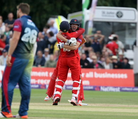 KENT COUNTY CRICKET CLUB t20 blast Quarter final Kent v Lancashire 15/08/15 arron Lilley and James Faulkner celebrates their win