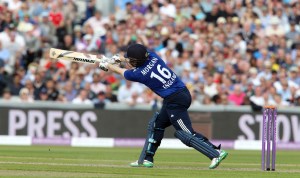 Eoin Morgan ENGLAND v AUSTRALIA Royal London One Day Series LANCASHIRE COUNTY CRICKET CLUB Emirates Old Trafford 08/09/15