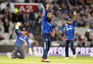 Moeen Ali ENGLAND v AUSTRALIA Royal London One Day Series LANCASHIRE COUNTY CRICKET CLUB Emirates Old Trafford 08/09/15